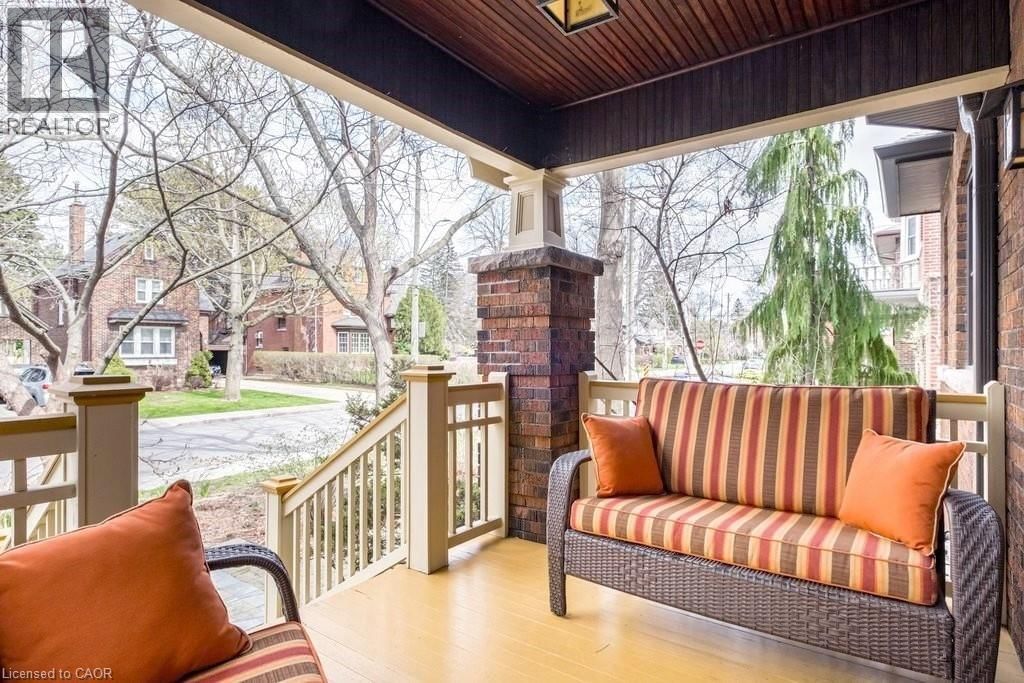 91 PAISLEY AVENUE NORTH Image 4