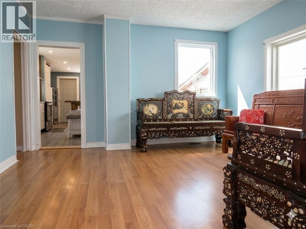 54 EDINBURGH AVENUE Image 10