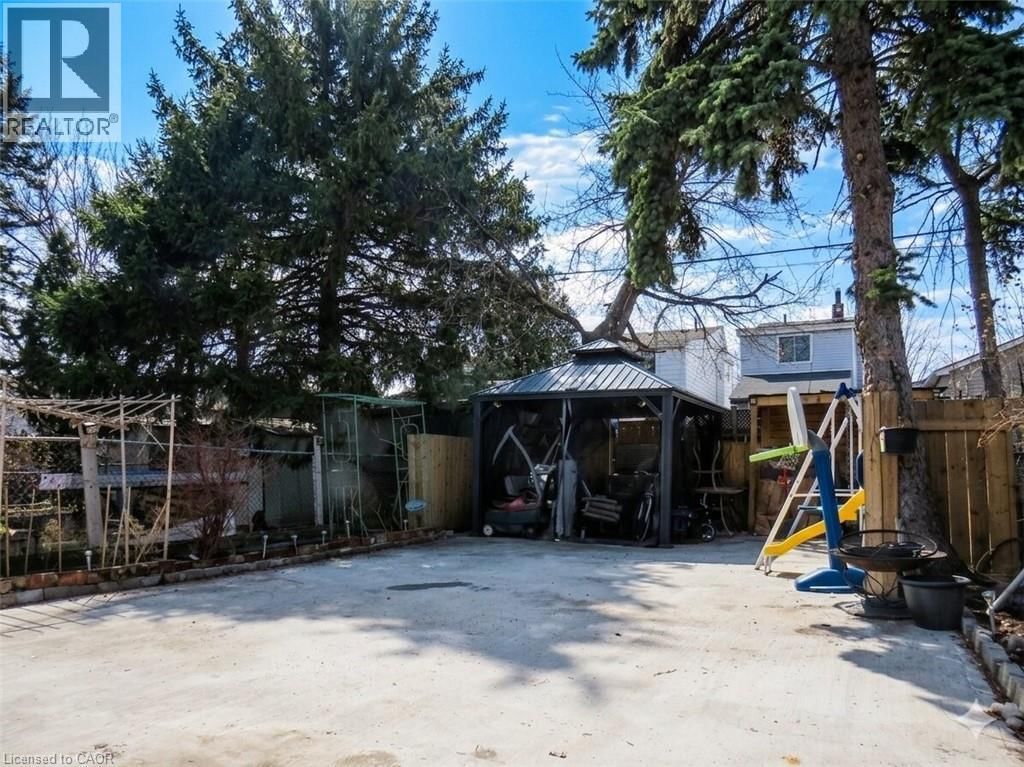 54 EDINBURGH AVENUE Image 21