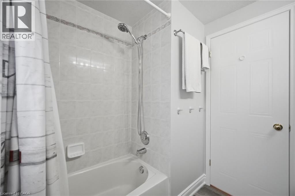 234 COUNTRY CLUB DRIVE Image 32