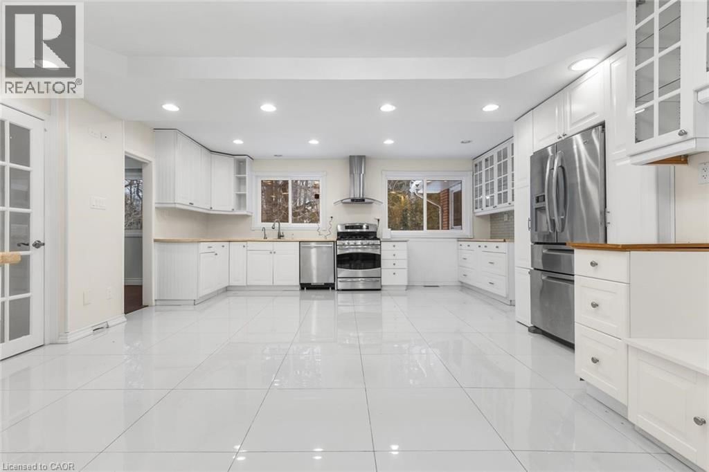 145 WOLFDALE AVENUE Image 12