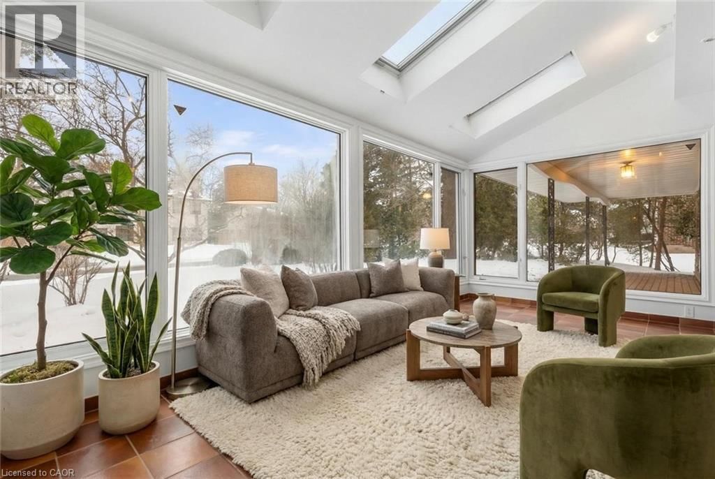 145 WOLFDALE AVENUE Image 14