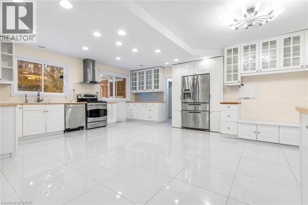 145 WOLFDALE AVENUE Image 5