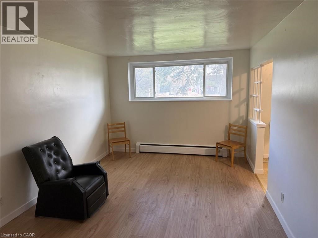 9 - 449 HAZEL STREET Image 7