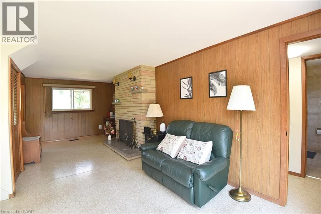 372 FENNELL AVENUE WEST Image 15