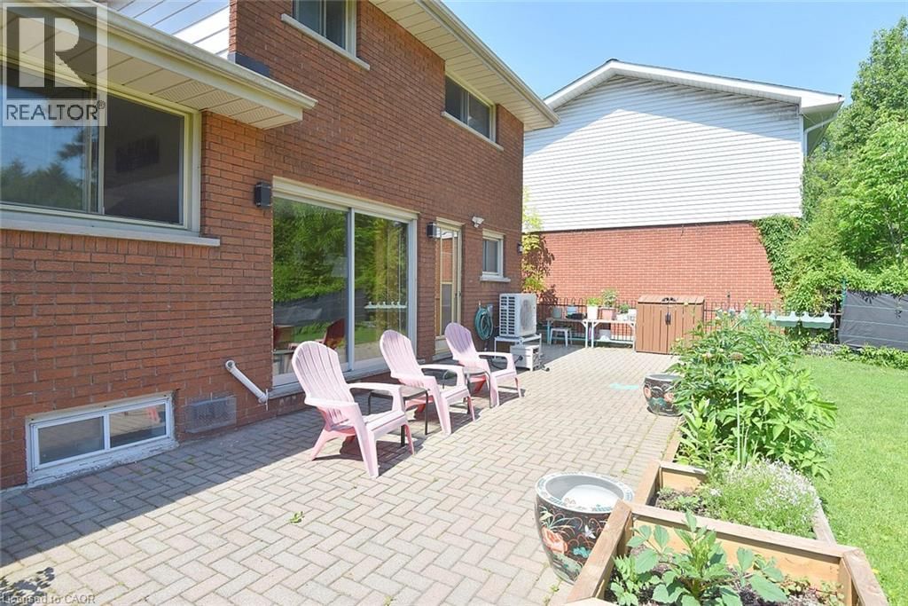 372 FENNELL AVENUE WEST Image 5