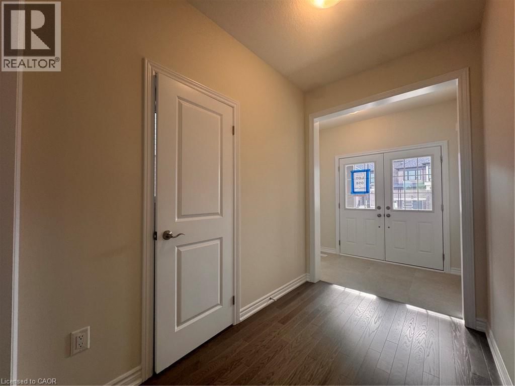 10 CHAPMAN ROAD Image 11