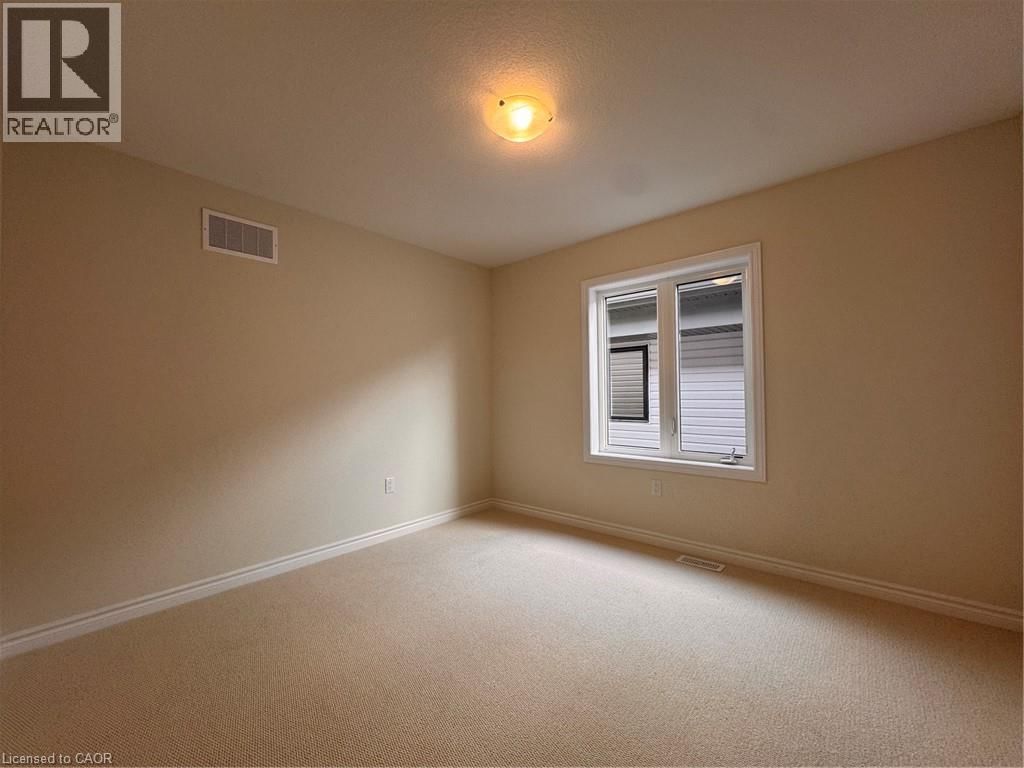 10 CHAPMAN ROAD Image 8