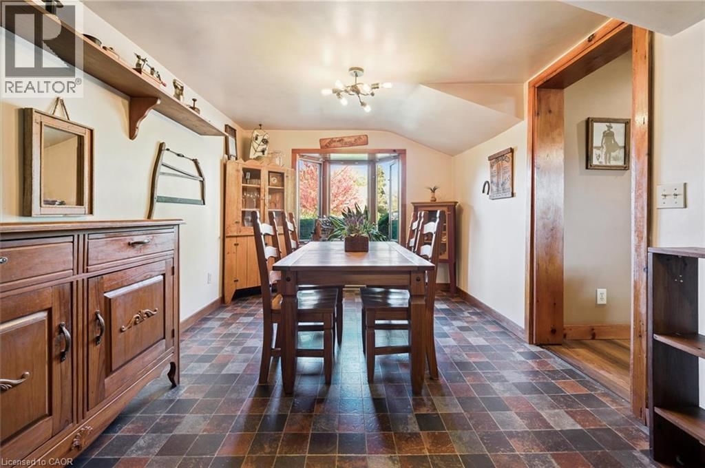 465 KARN STREET Image 11