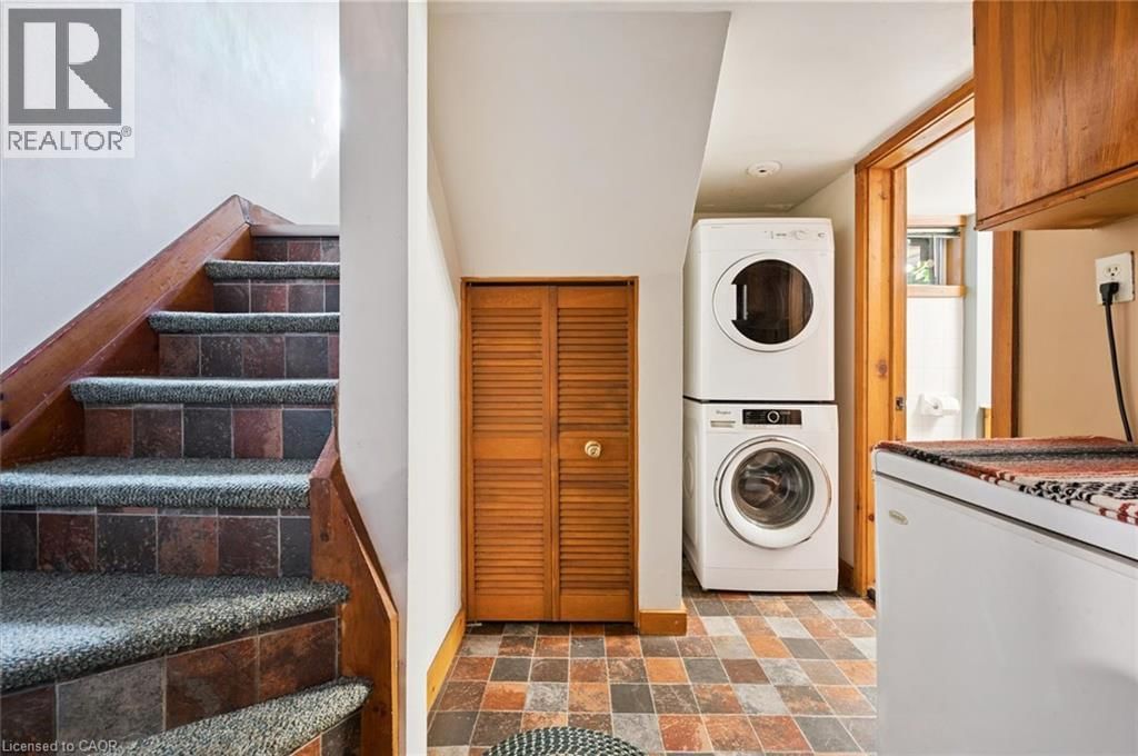 465 KARN STREET Image 22