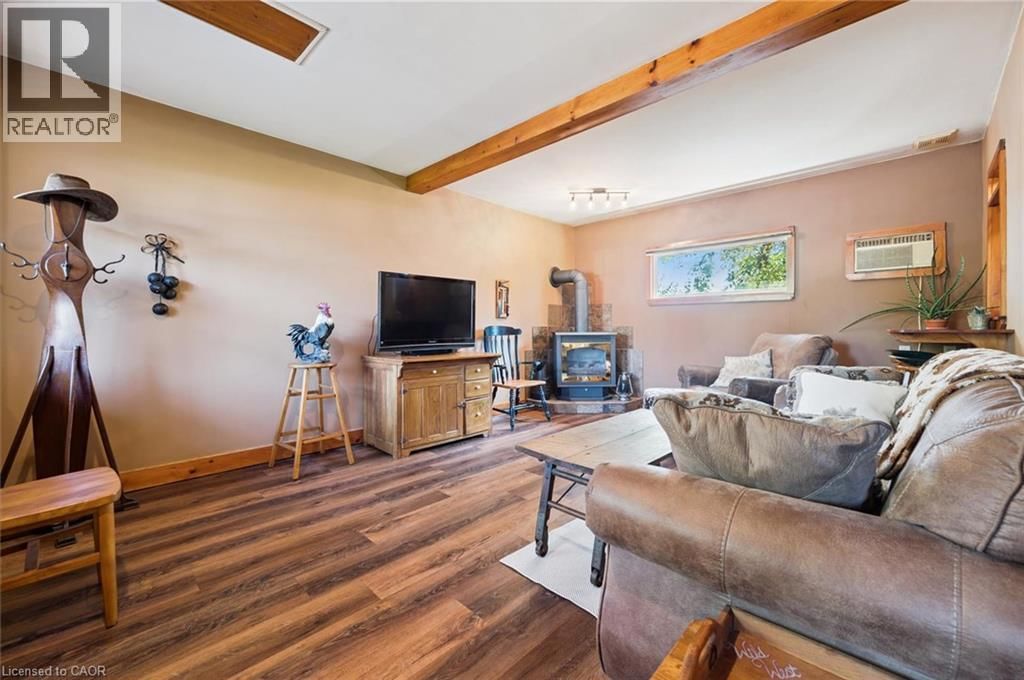 465 KARN STREET Image 6