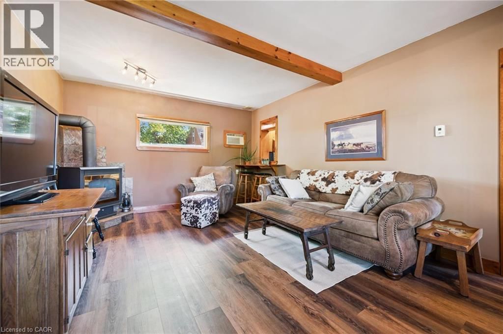465 KARN STREET Image 7