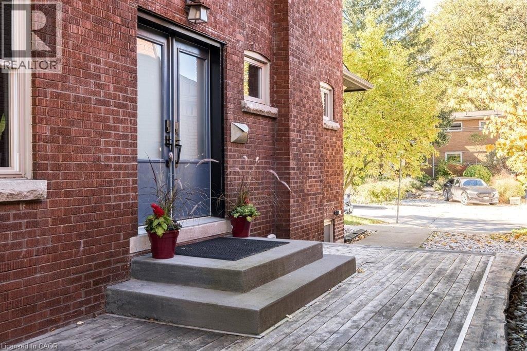 63 CHEDOKE AVENUE Image 2