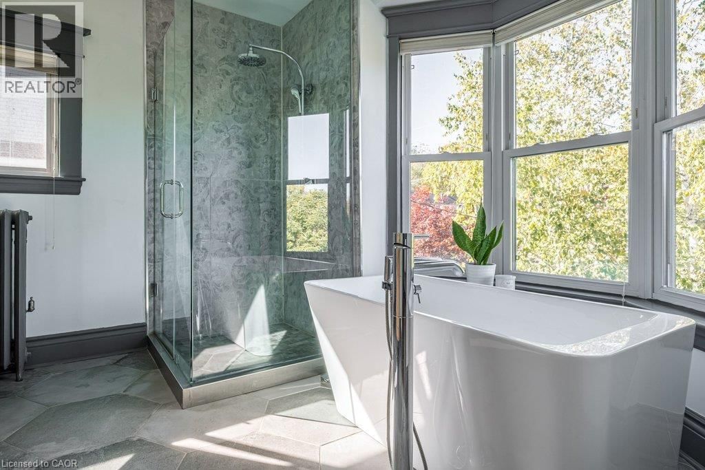 63 CHEDOKE AVENUE Image 35