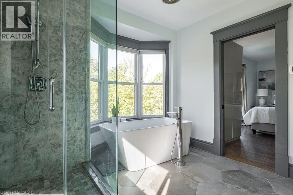 63 CHEDOKE AVENUE Image 37