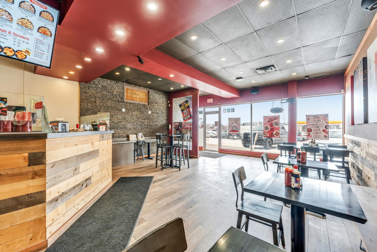 392 ST ALBERT TRL Image 4