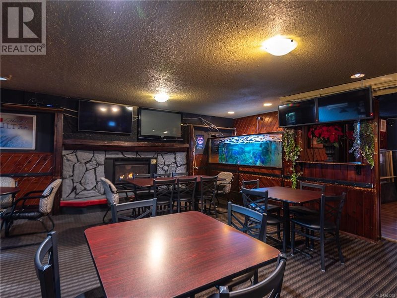 Image #1 of Restaurant for Sale at 60 Queens Rd, Duncan, British Columbia