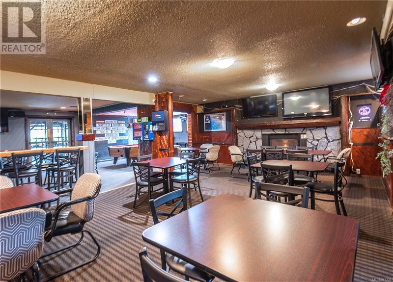 Image #1 of Restaurant for Sale at 60 Queens Rd, Duncan, British Columbia