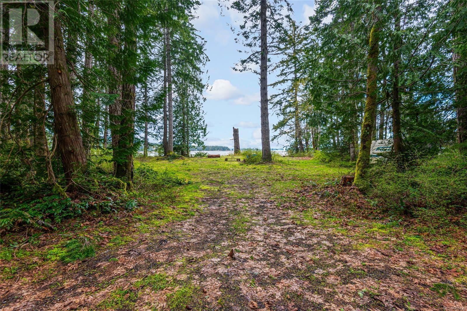 Lot 13 Island Hwy W Image 33