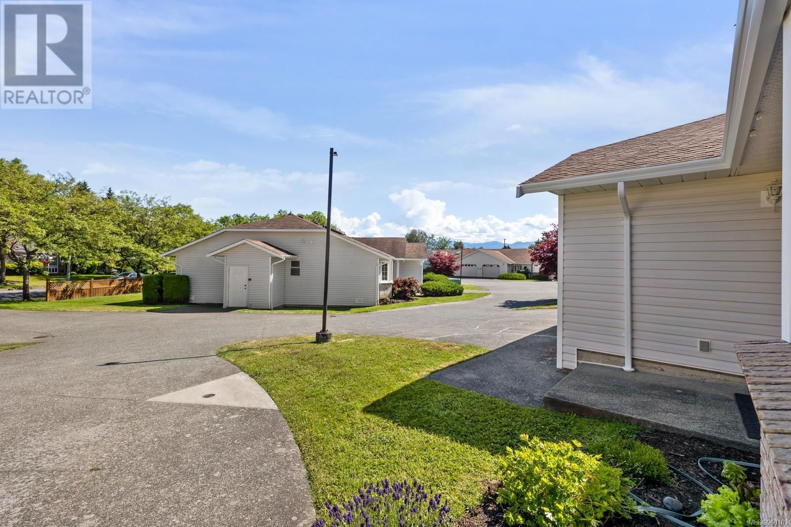 13 - 1351 TUNNER DRIVE Image 22