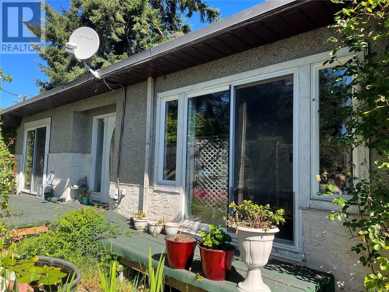 2130 Estevan Road property photo