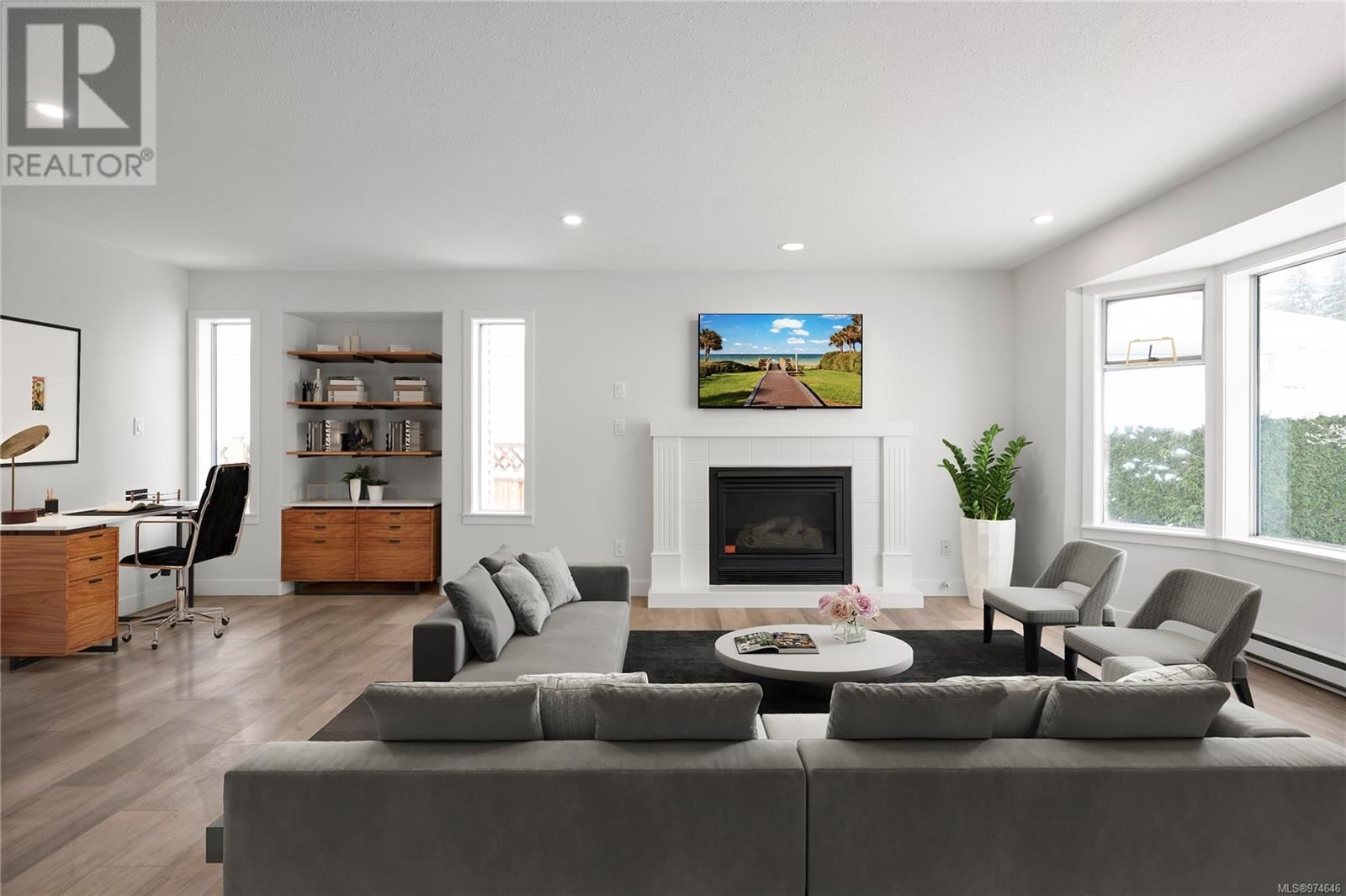5375 Fillinger Crescent property photo