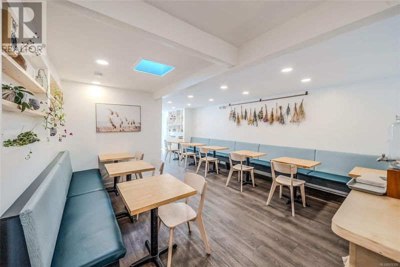 Image #1 of Restaurant for Sale at 125&129 Second Ave W, Qualicum Beach, British Columbia