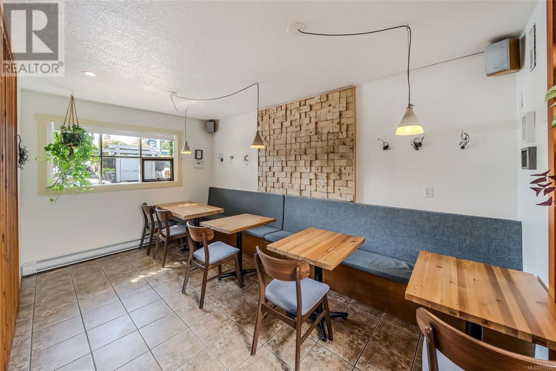 Image #1 of Restaurant for Sale at 125&129 Second Ave W, Qualicum Beach, British Columbia