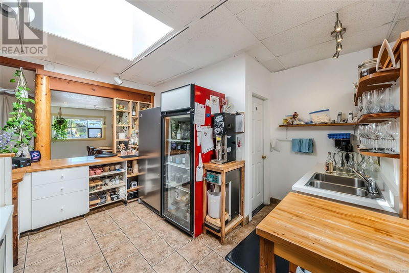 Image #1 of Restaurant for Sale at 125&129 Second Ave W, Qualicum Beach, British Columbia