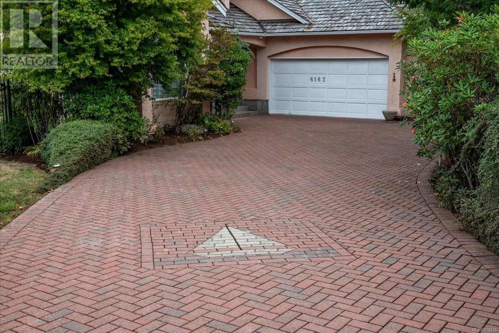 Listing Image 54