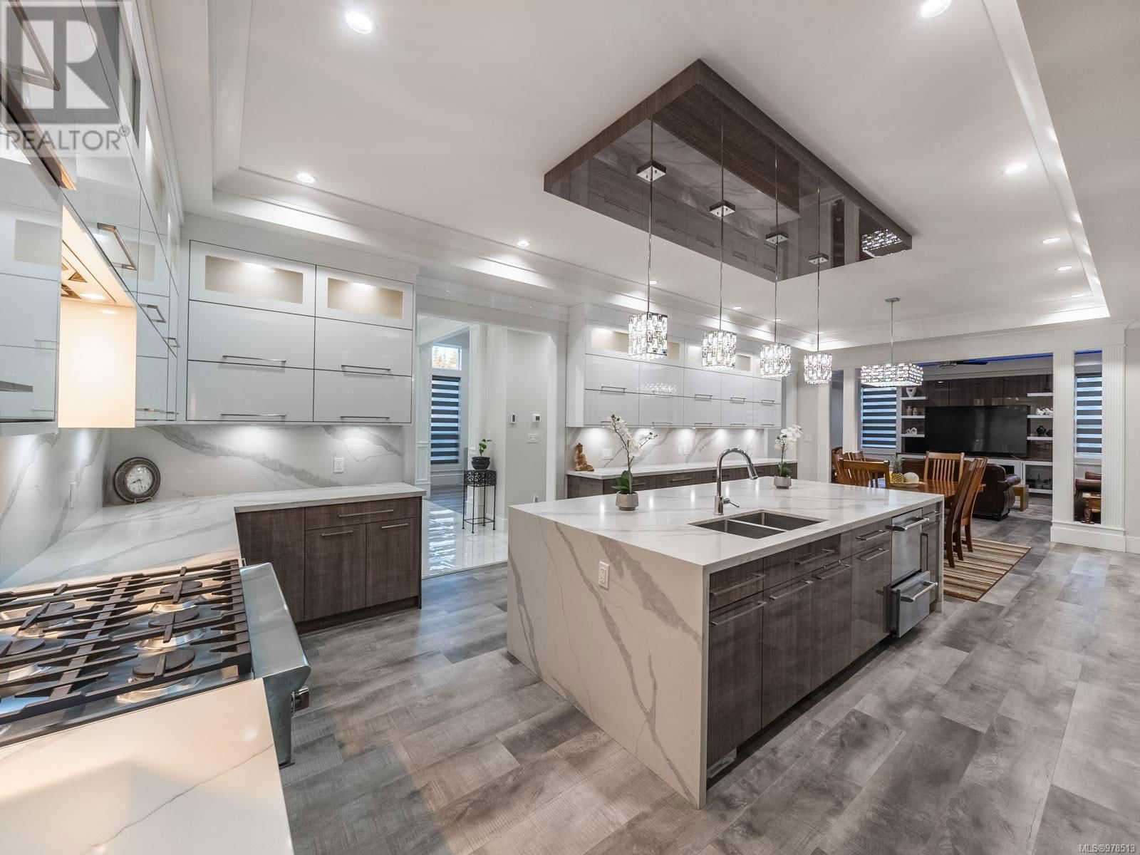 6118 COTTAM ROAD Image 11