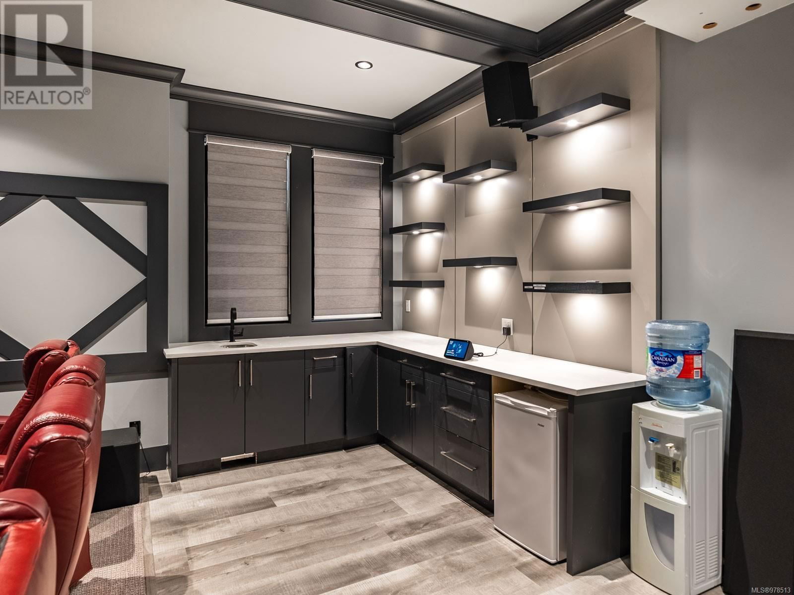 6118 COTTAM ROAD Image 18