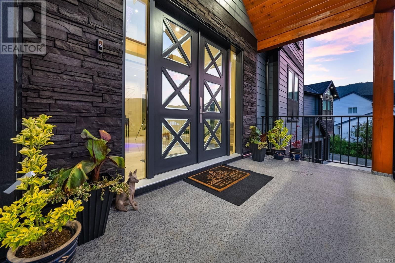 6118 COTTAM ROAD Image 2