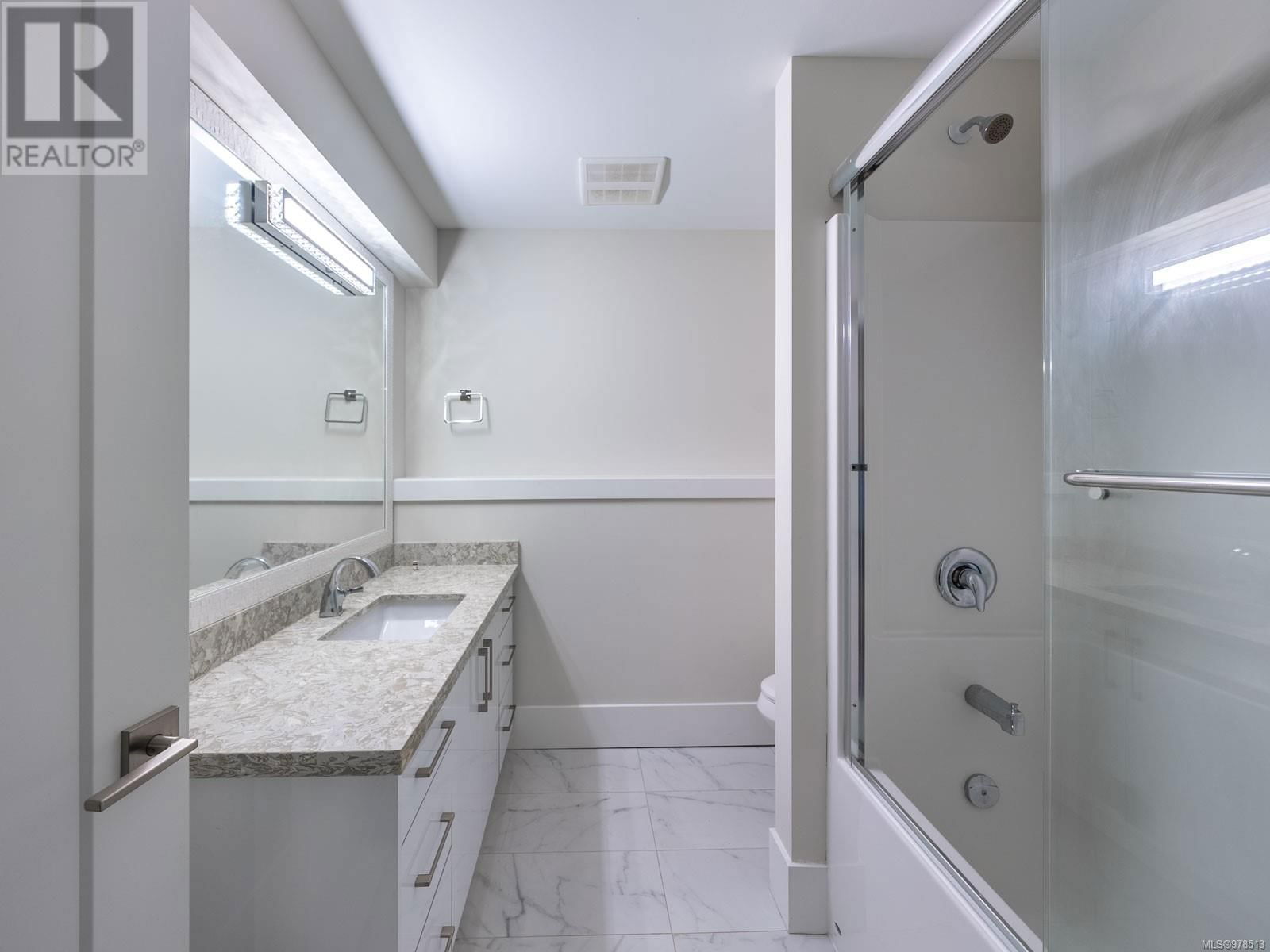 6118 COTTAM ROAD Image 36