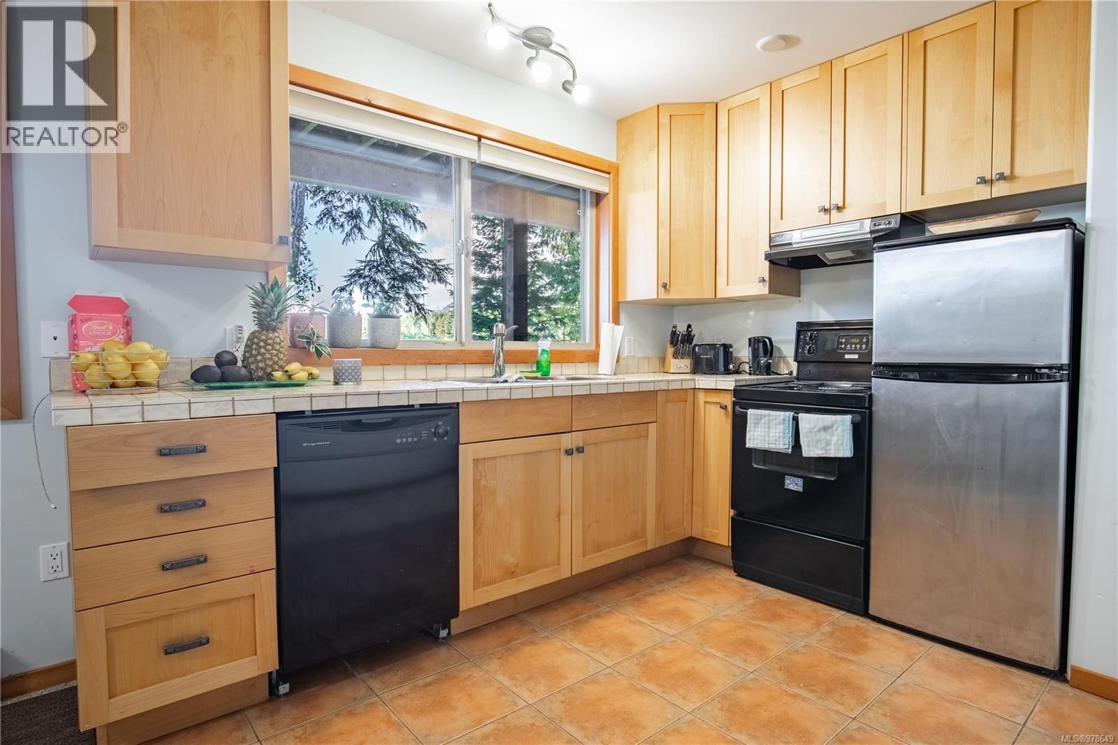 1027 JENSENS BAY ROAD Image 39