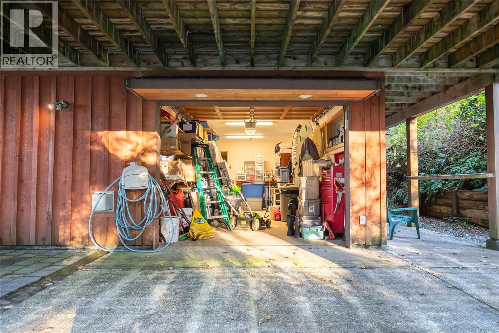 1027 JENSENS BAY ROAD Image 43