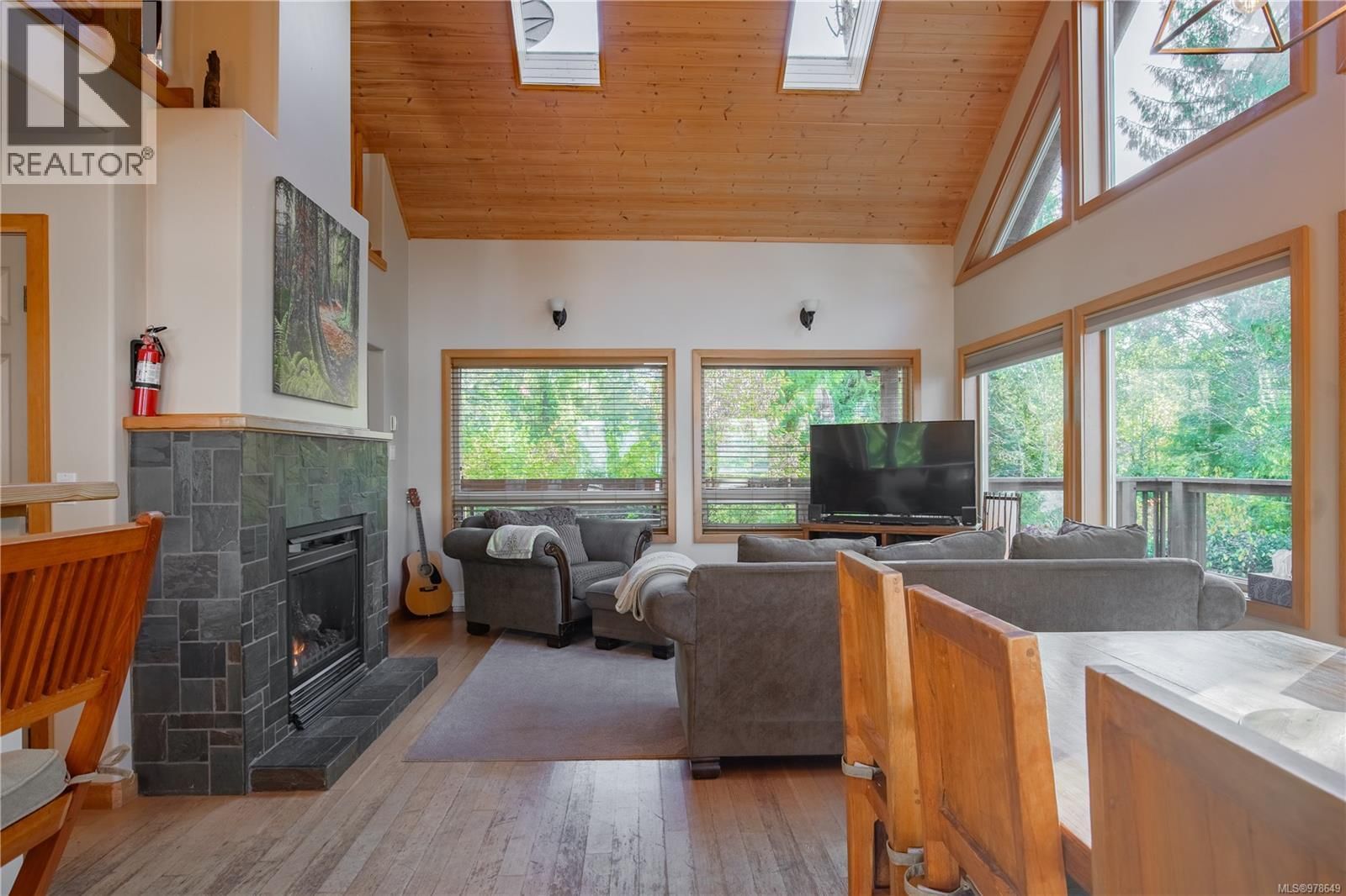 1027 JENSENS BAY ROAD Image 5