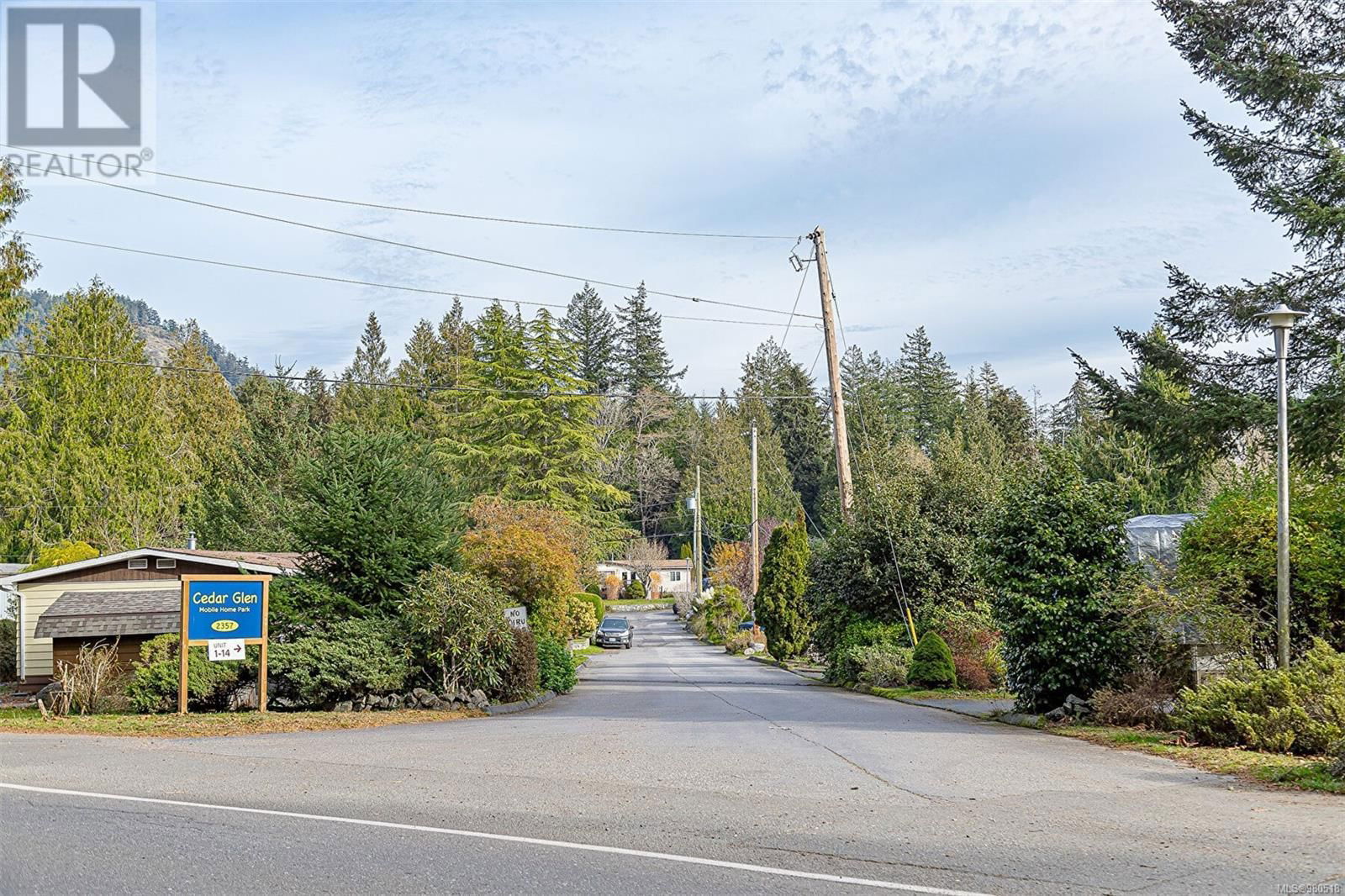 12 2357 Sooke River Rd Image 3