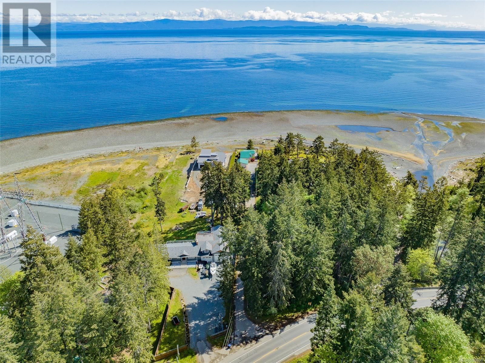 6435 ISLAND HIGHWAY Image 41