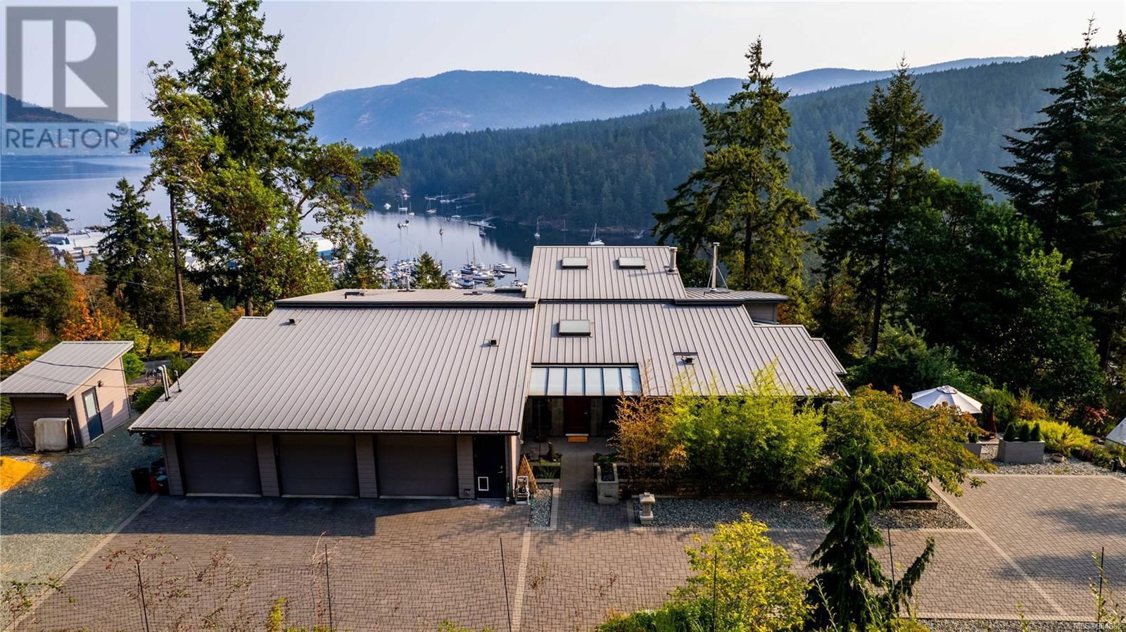 6088 GENOA BAY ROAD Image 10