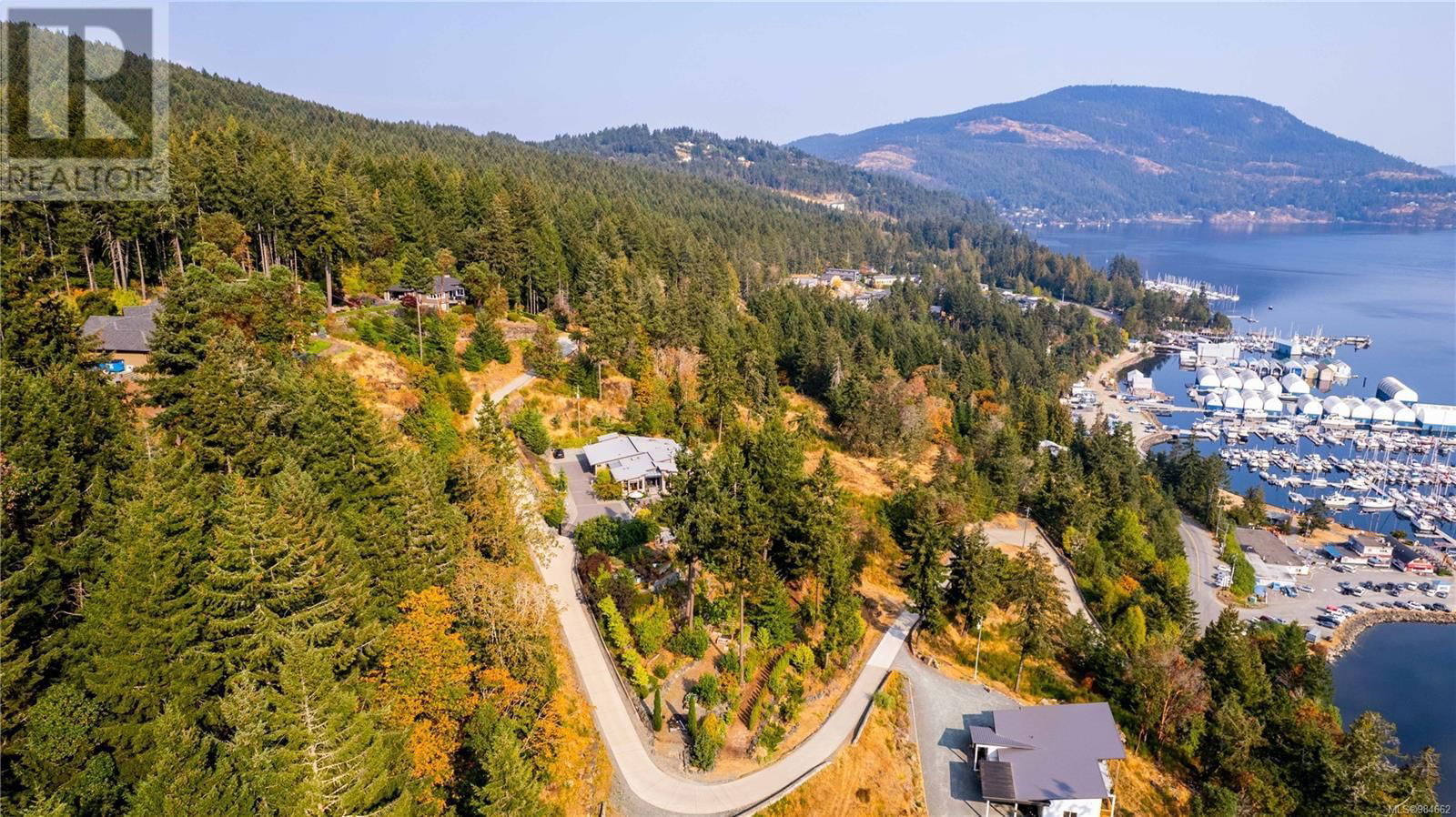 6088 GENOA BAY ROAD Image 13