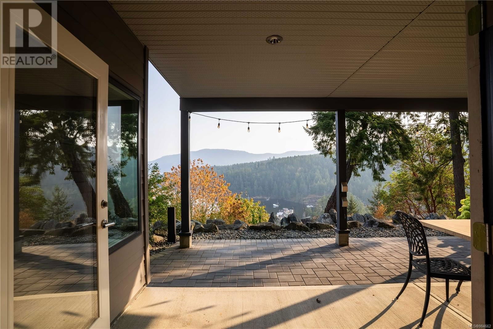 6088 GENOA BAY ROAD Image 32