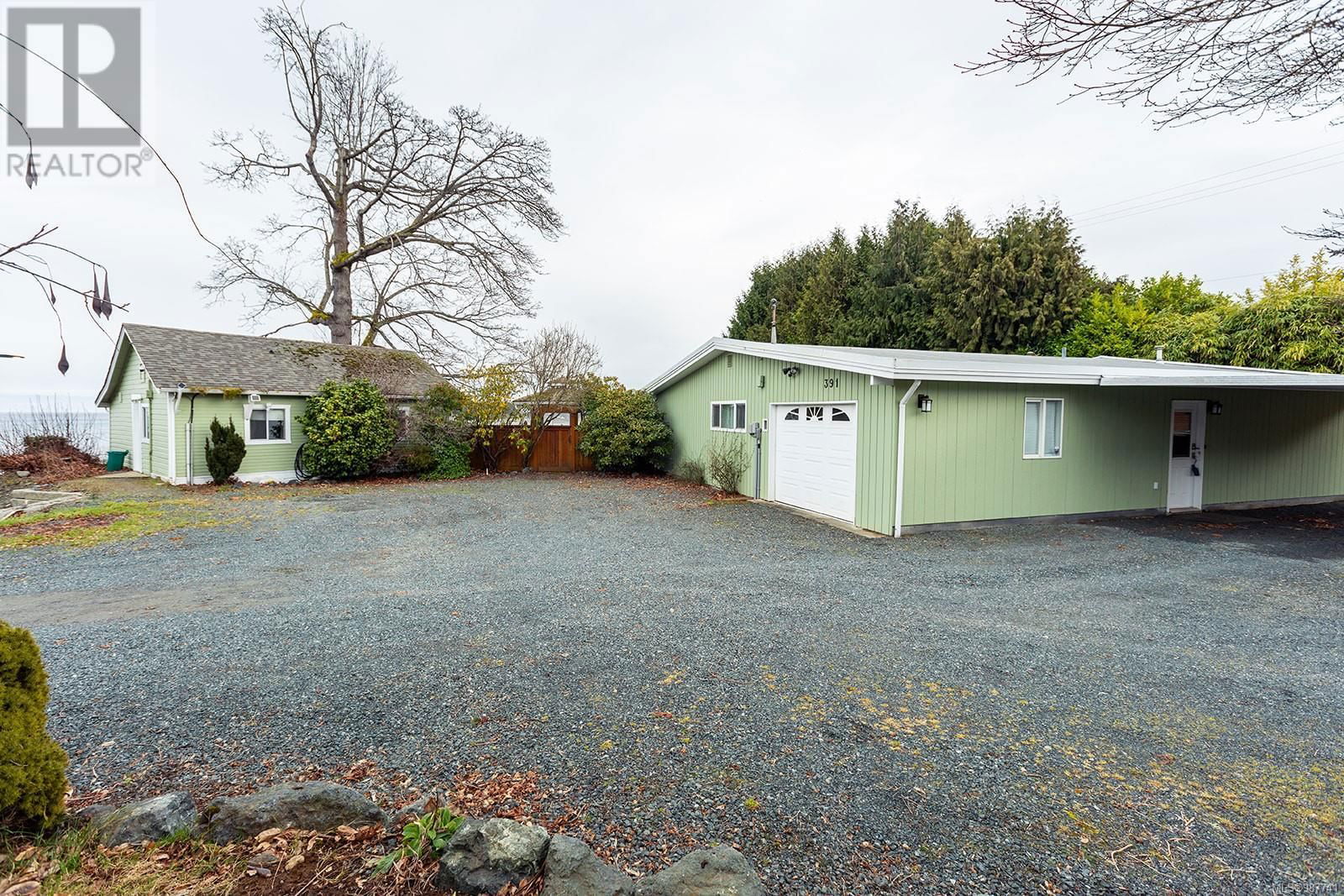 391 BAY AVENUE Image 35