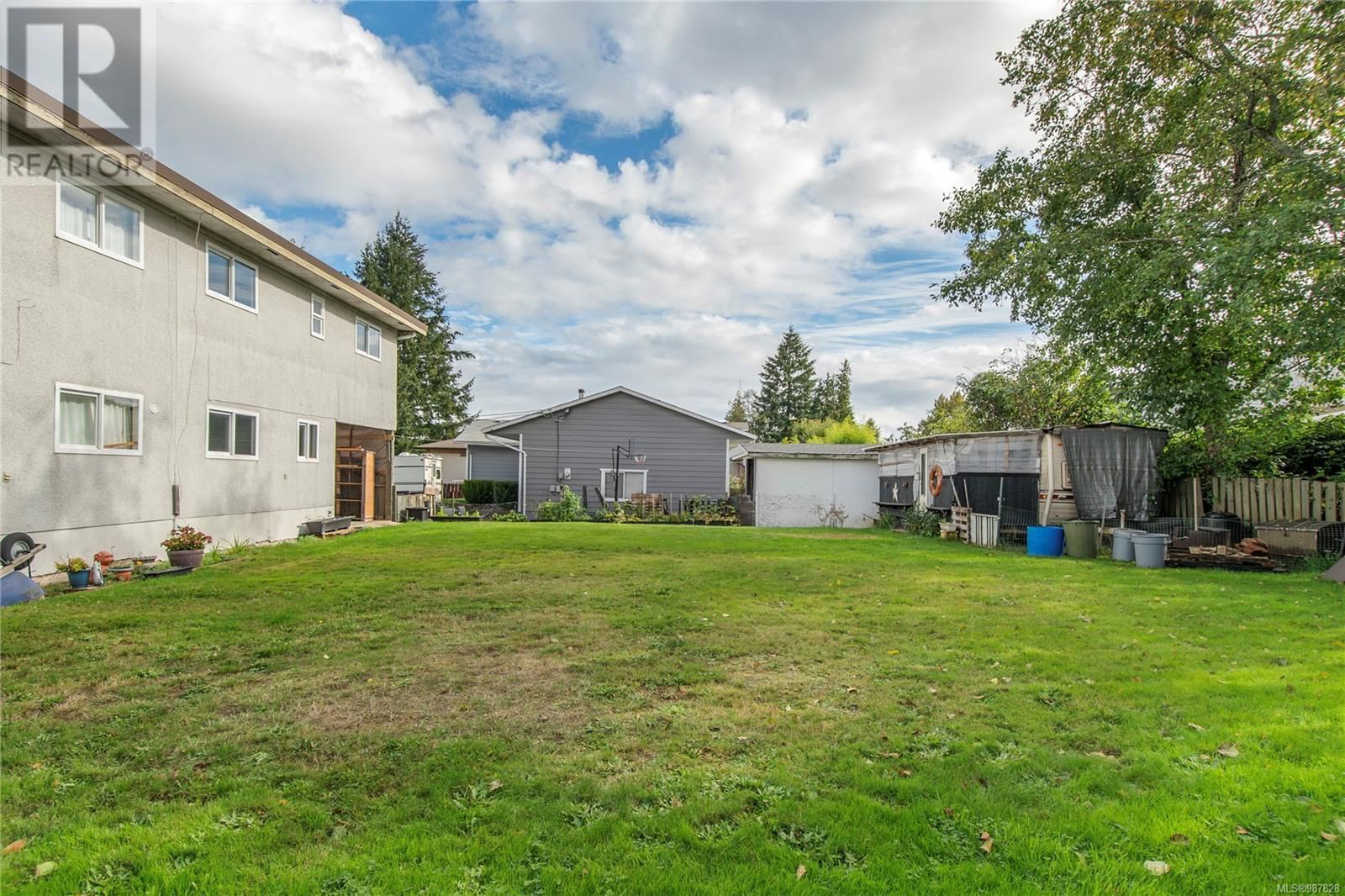 1869 CHEVIOT ROAD Image 39