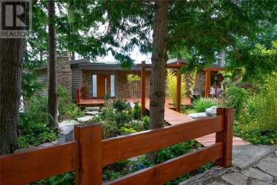 7909 Bedwell Drive | Pender Island British Columbia | Slide Image Seven