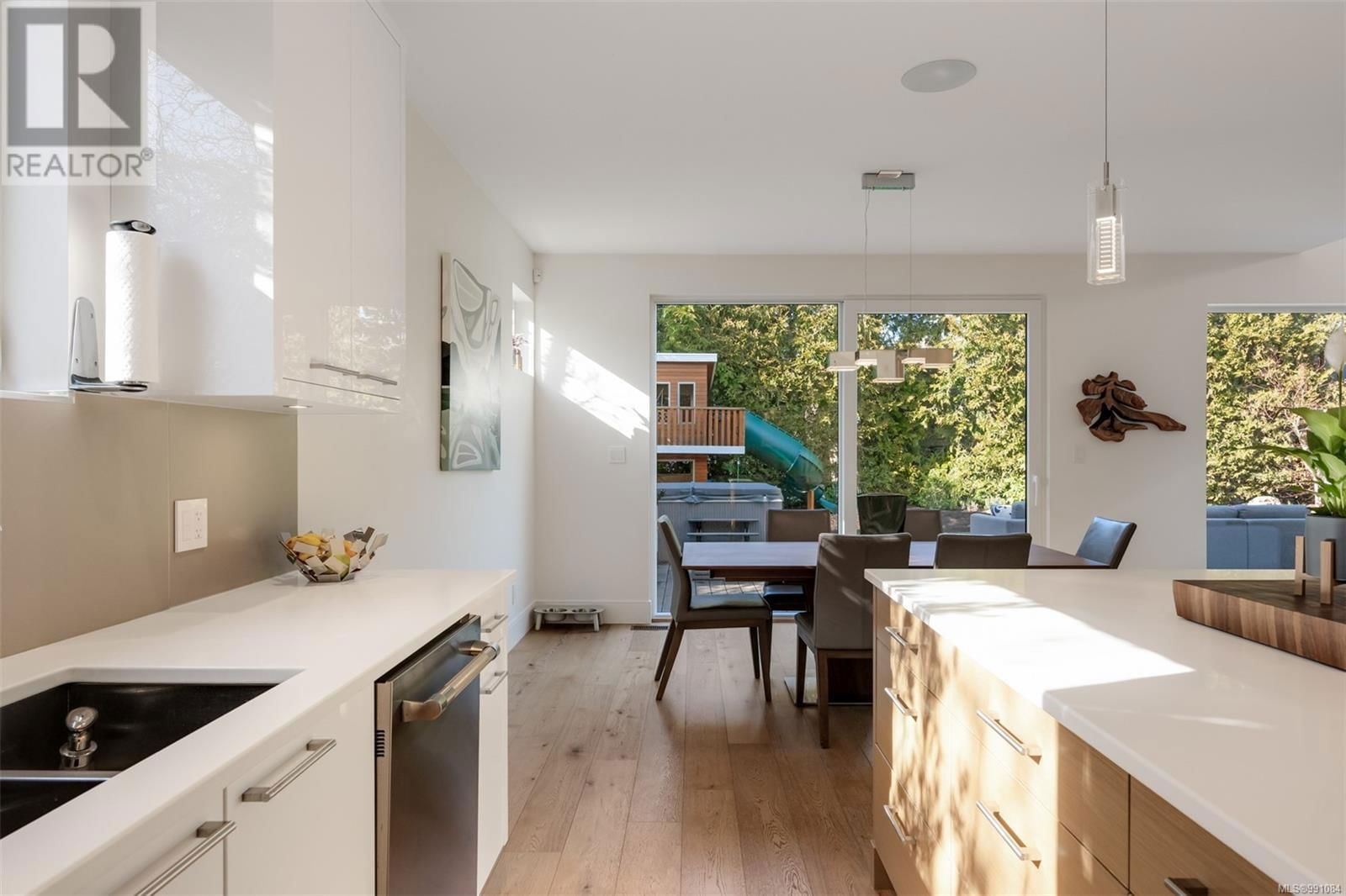 48 MAQUINNA STREET Image 14