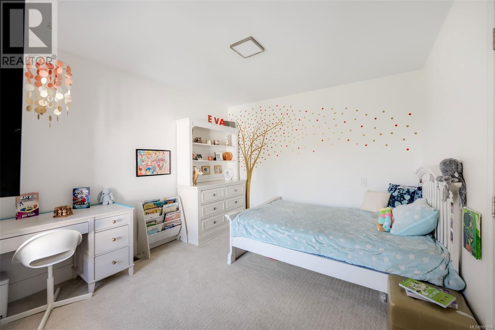 48 MAQUINNA STREET Image 31