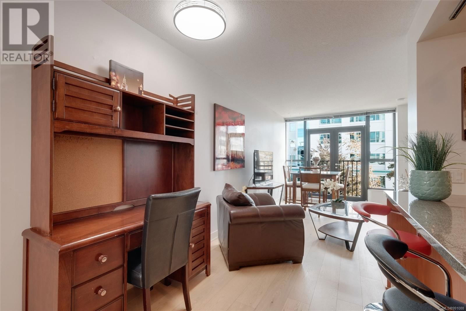 311 - 760 JOHNSON STREET Image 11