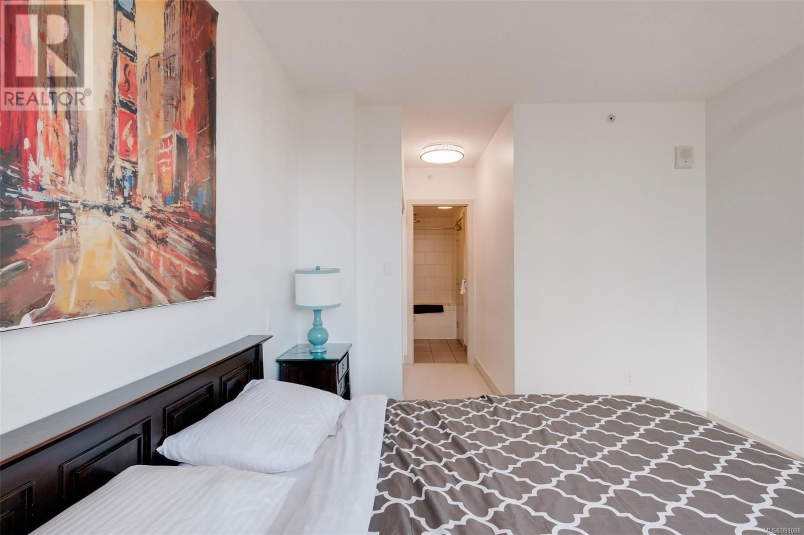 311 - 760 JOHNSON STREET Image 23