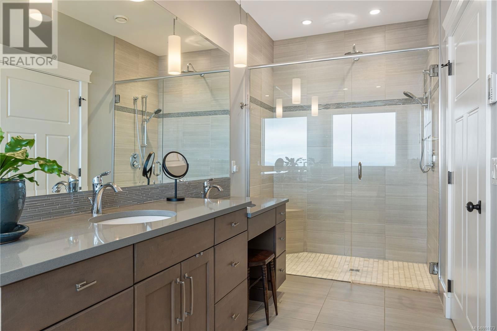 5340 ROYAL SEA VIEW Image 17